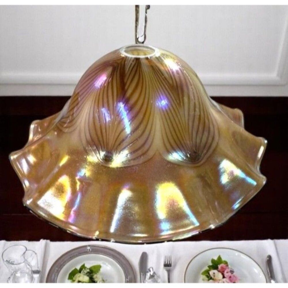 Vtg Large 15" Iridescent Pulled Feather Art Glass Lampshade Ruffled Shade